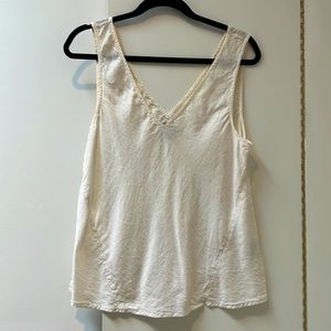 Crepe Flowy Washable Silk White Tank Top Size L